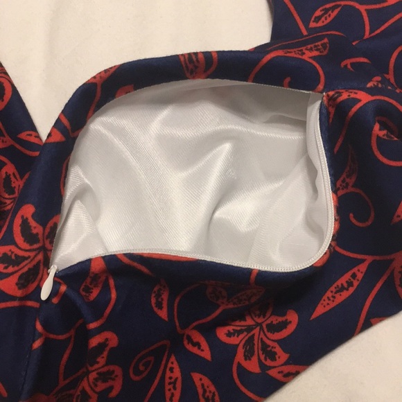 Travel Infinity Scarf with Hidden Zippered Pocket - Picture 3 of 6